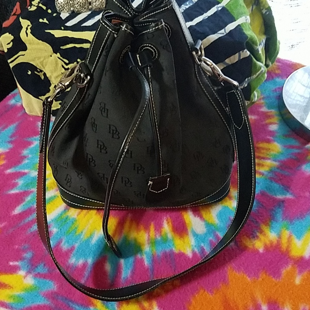 🌟Dooney & Burke zip zip satchel VINTAGE